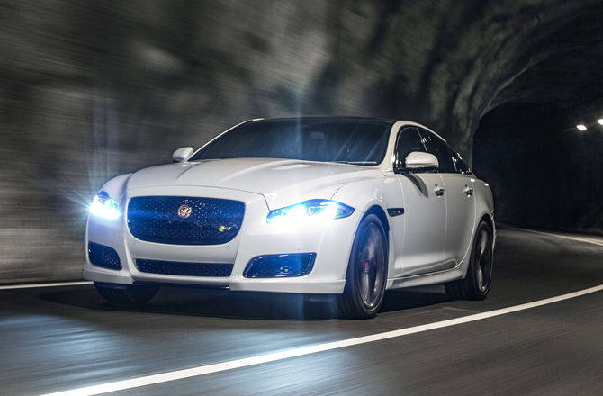 Jaguar XJ