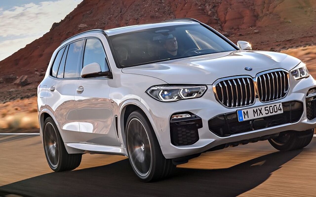 Brand New BMW X5 xDrive45e M Sport Manual Diesel Video Image